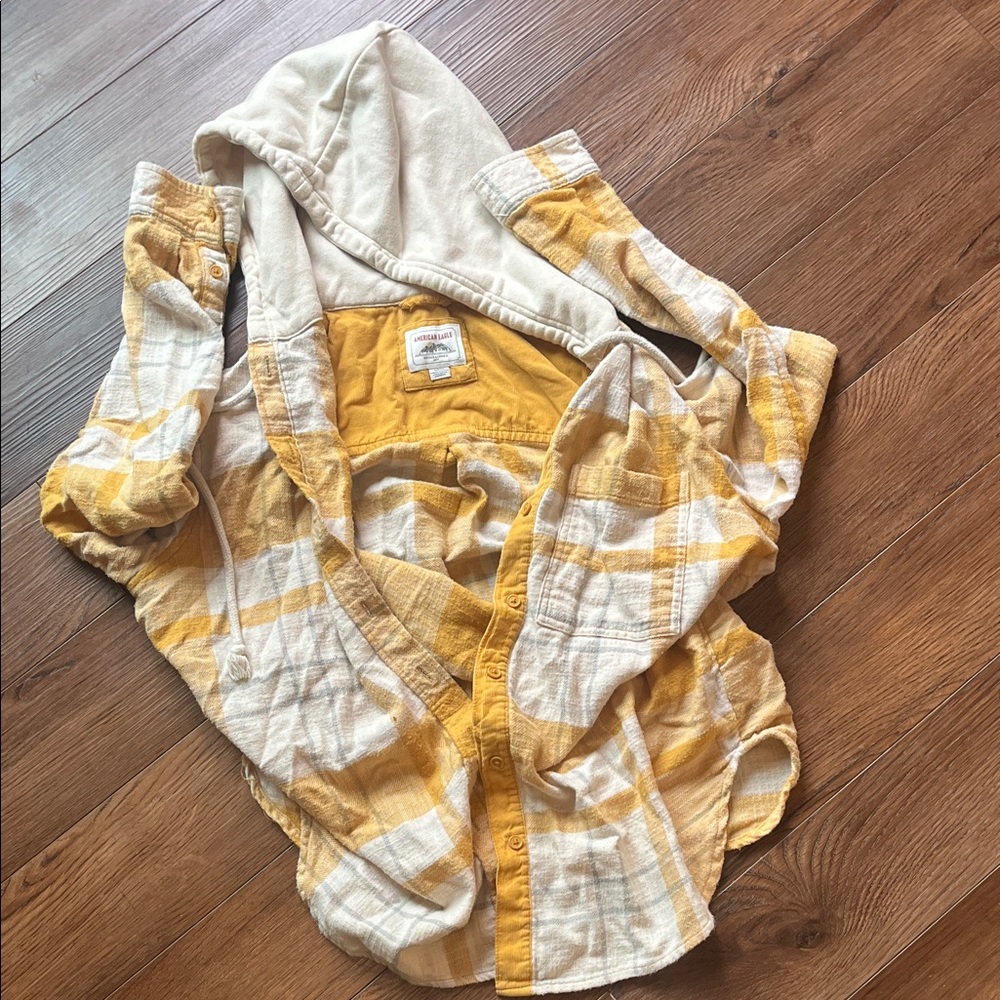 American Eagle Outfitters Yellow Plaid Button Down Shirt